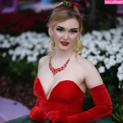 Ashton Birdie [ ashton-birdie-1 ] - Watch how those giant tits bounce in the bath  cute face included