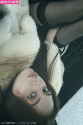 lafemfatal - No panties  no makeup  Can you guess what movie I m watching