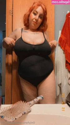 artemis_sky [ artemis-sky ] - Happy Friday Naughty morning masturbation video in DMs