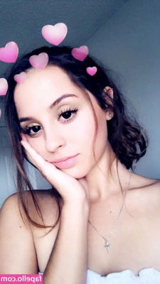Stef Solari [ stef-solari ] - Slow motion tiddies
