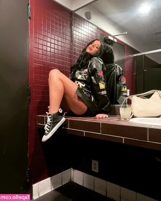 Stef Solari [ stef-solari ] - 3 2 1 New vid out 🤩