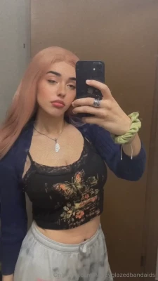 honeyglazedbandaids - Testing out my new ring light   I can t wait to make new content for