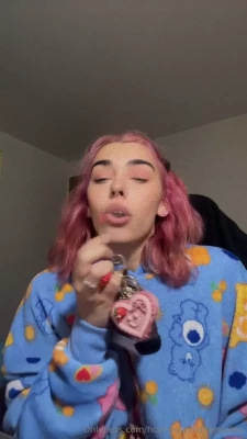 honeyglazedbandaids - Quieres ver el video