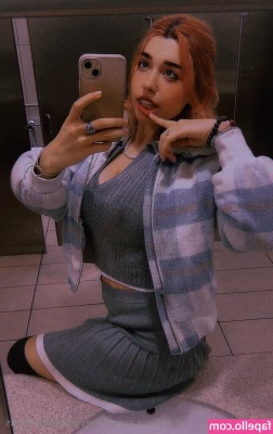 honeyglazedbandaids - happier 🦋