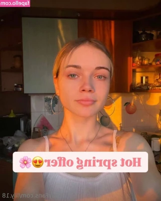 lily.18 [ lily-18 ] - Don’t be afraid to do dm me! 🔥😈