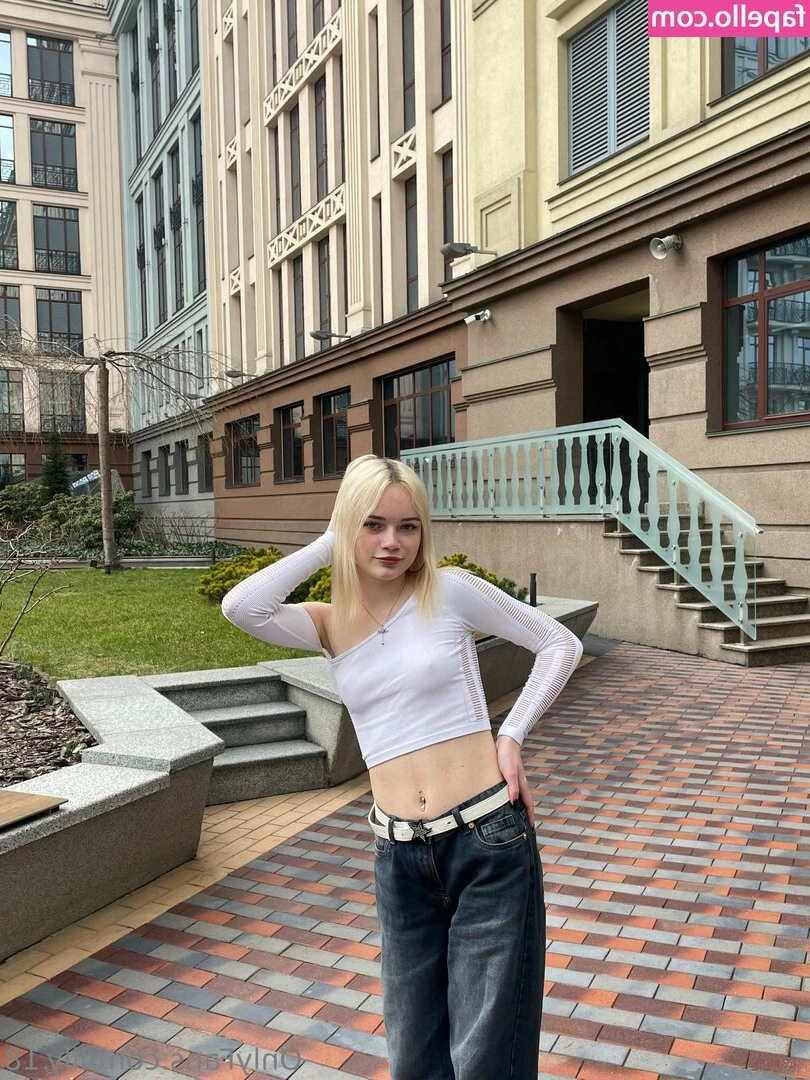 lily.18 [ lily-18 ] - EMDR Music  Bilateral Harp presents a therapeutic auditory experience