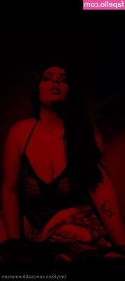 stonerbitch93 - she s overwhelming now