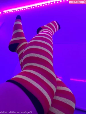 little.delilah [ little-delilah ] - 🇫🇷Et voilà je tourne une page avec mes pieds, nouvelle vie !