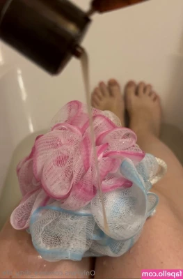 eva_dirty_life [ eva-dirty-life ] - if you were with me in my BATHTUB    what would you do baby