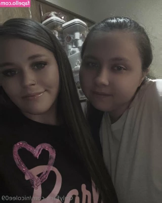 nicolee09 - Tell me how addicted, crazy, and in love, you are with me. Tell me