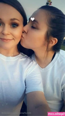 nicolee09 - Blue