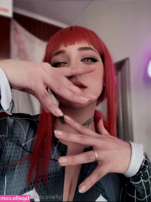 frankyuwu - Who's going to help me out 😘