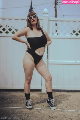 loisplzfree - Dunno if I actually ever posted my cover photo  now you can see it