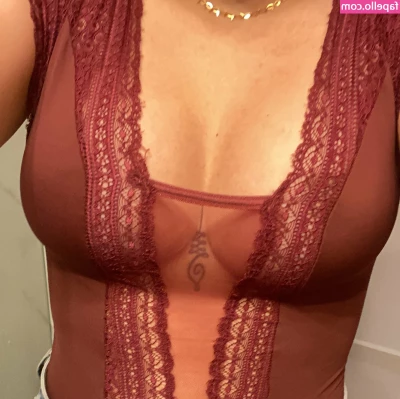 Maria Clara [ maria-clara ] - Black dildo in my wet pussy / J'ai fait cette vidéo la semaine