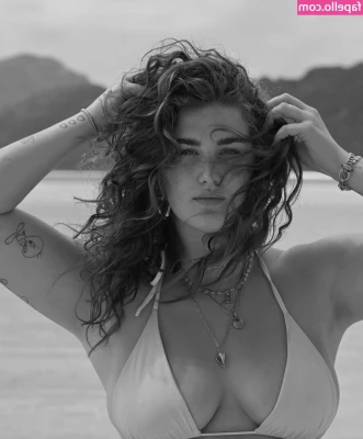 Emilia Baumgart [ emilia-baumgart ] - La lechita que me dejo mmmmm amoresss este viernes ya lugar reservado