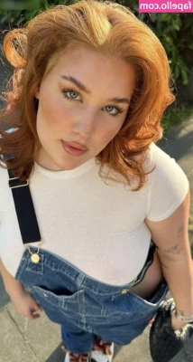 Emilia Baumgart [ emilia-baumgart ] - Come eat me up