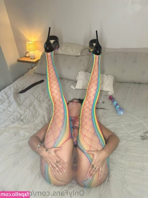 candyw1 - Naughty MILF   Titty fuck me Daddy   let me know if I can make you a