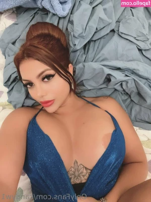 candyw1 - I was a little cold when I took this pic  Are my nipples visible 