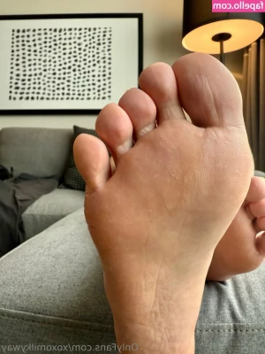 xoxomilkyway - juicy 🍑