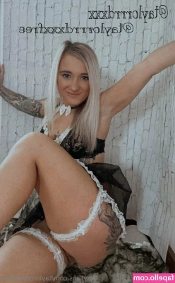 taylorrrdxxxfree - Watch her pull my leash  amp  we rub oil all over each other 