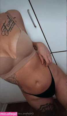 u414941334 - More self timer selfies