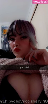 babygirl1999666 - A lil booty