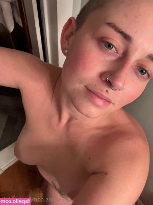 jupiterdoll - Sempre più nudo   fin dove volete che mi spinga