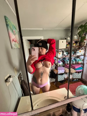 jupiterdoll - Showing you my new sneakers! What do you think?