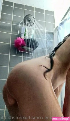chokemedaddi - Oddly enough, I get a lot of requests for pics in jeans and leggings,