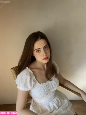 Dorozea - Can we stay inside?🥰
