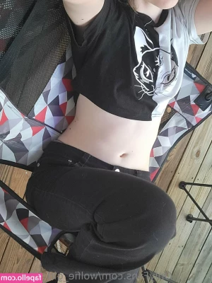 wolfie_girl_17tease [ wolfie-girl-17tease ] - My hot MILF body is waiting for you to get inside my bed  baby