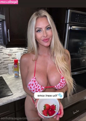 vegasalibifree - This ass really wants a hard cock today. Will you give my sweet ass