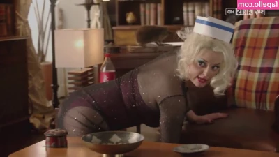 Morgana Robinson [ morgana-robinson ] - What would you do if you saw me going on a run past your house? 🧡