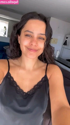 Yasmin Yassine [ yasmin-yassine ] - Armpit and belly tickles  Starring Dee and  jamiedaniels     theteam17