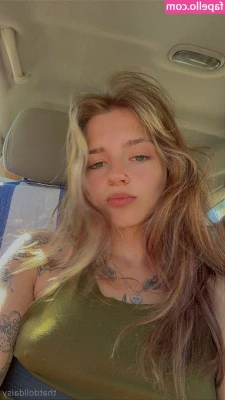 Thatdolldaisy - Putting the 'boo' in booty.