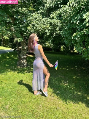 Thatdolldaisy - Tits out on the motorway haha ( • ) ( • )
