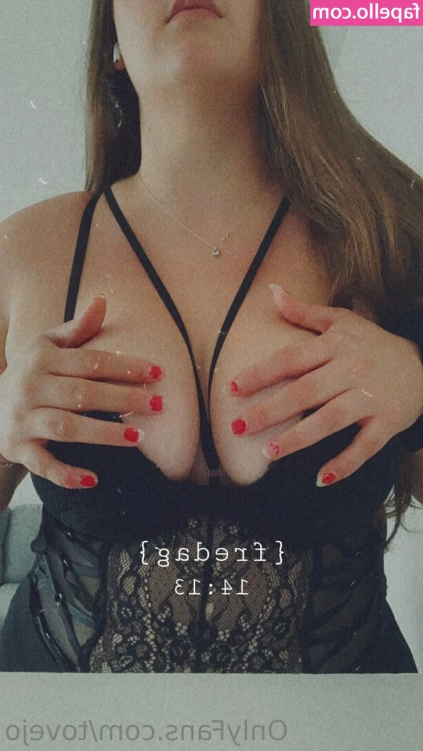 tovex - Wishing you could take a closer look of this ass🥵