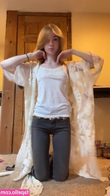 aayeayla - May I wrap my toes around your cock