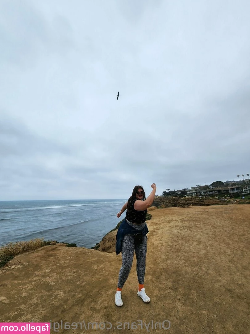 realgiantessa - Cada vez que deslizas se pone más y más interesante