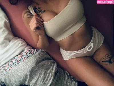 nikiharris - My booty looks so good here don t you think
