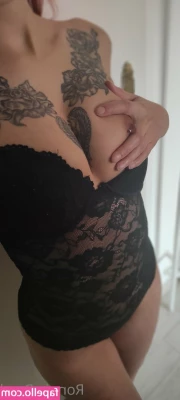 u183977844 - Feeling frisky   nips  sexy