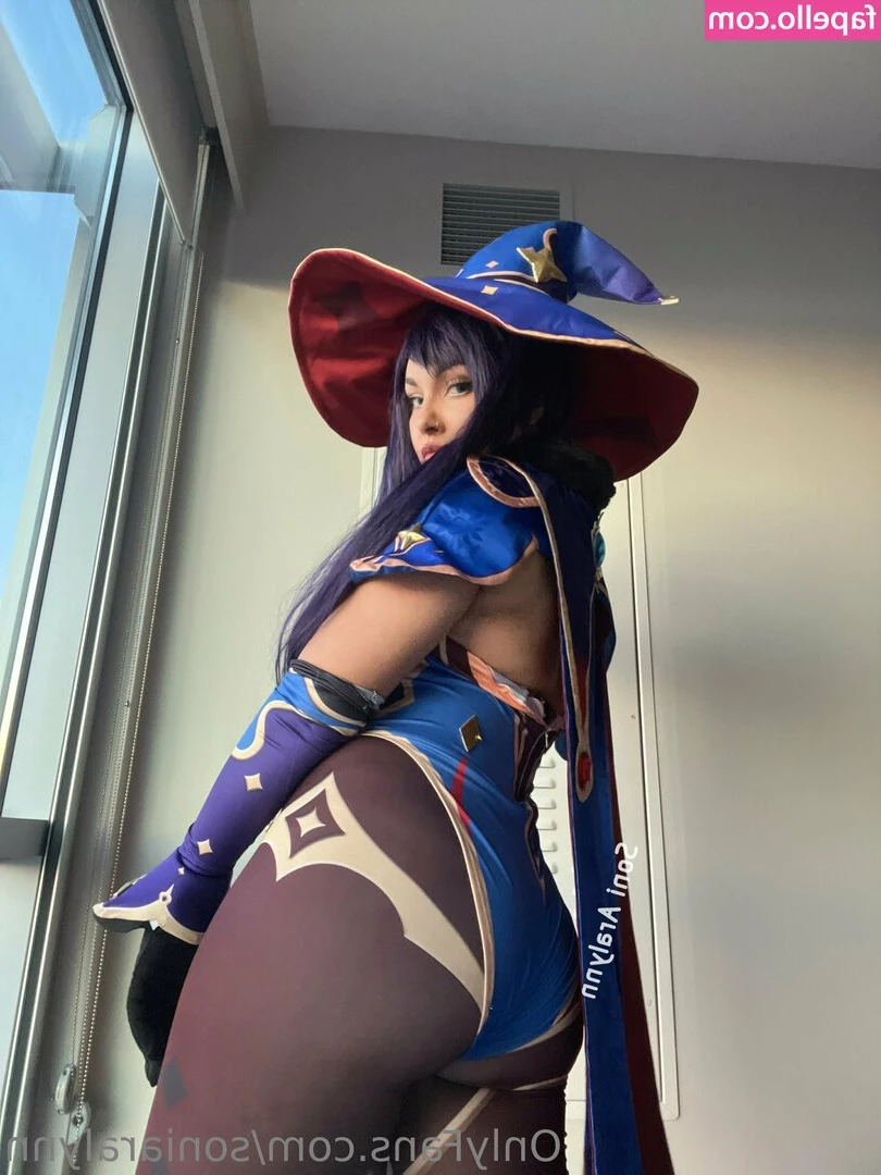soniaralynn [ soniaralynn-1 ] - It feels so good to feel her bouncing on my cock. 🥵 With