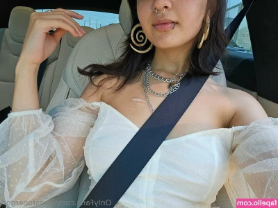 Emostonergorl - Can I ride your face until I’m dripping?