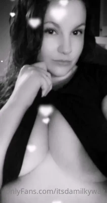 itsdamilkyway - https onlyfans com 123874904 yasmineamor