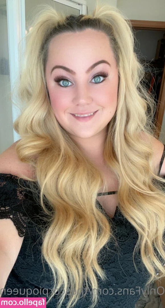 thescorpioqueen13 - Hi    New girl in town