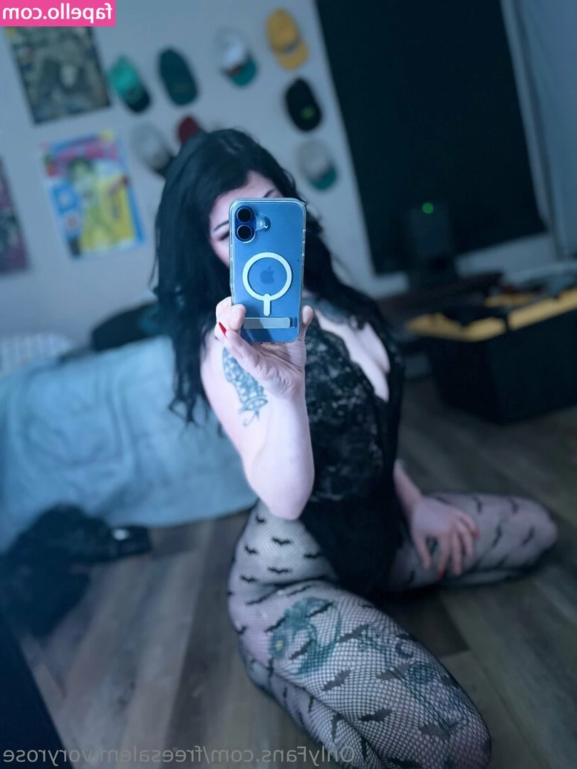 freesalemivoryrose - do you have any special role-play experience in mind?☺️