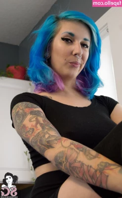 Darlingcarnage - Hungry?❤️
