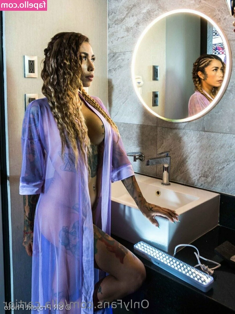 ella.cartier [ ella-cartier ] - I like looking at myself before a shower