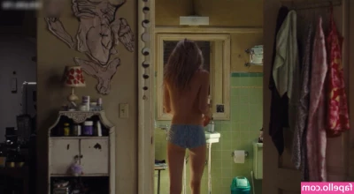 Hunter Schafer [ hunter-schafer ] - Come take a shower with me