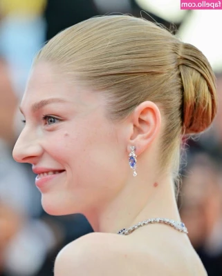 Hunter Schafer [ hunter-schafer ] - See you in detention 😈😜